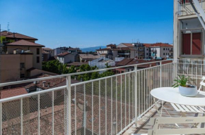 Verona Central Apartment with Balconies!